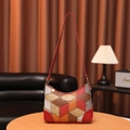 Dames schoudertas met kleurrijke geometrische blokken en luxe leerstructuur - Rood Patchwork