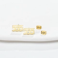 Ohrstecker aus 18K vergoldetem Edelstahl mit gotischem Design der Nummer 555 - 555 Gold