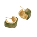 Créoles vintage plaquées or en forme de C avec incrustation de résine marbrée verte - Vert