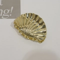 Elegant gold shell shaped alloy hair claw clip with polished metallic finish for women - Small Shell Claw / Gold