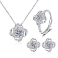 Elegant 4-piece flower-shaped jewelry set with necklace, ring and earrings in silver finish - Four-Leaf Clover White Zirconia 3-Piece Set