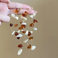 Boucles d'oreilles rétro en acrylique avec perles ambrées et puces dorées élégantes - 87# Perles Irrégulières Ambre et Blanc Cassé (Tige en Argent)