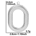 Silberner Buchstaben-O-Anhänger mit Maßen: 4,2cm Höhe und 2,8cm Breite Details - Anhänger / Silber