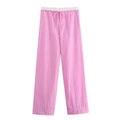 Detail der rosa gestreiften Hose mit elastischem Bund, weißem Kordelzug und Knöpfen - XS / Rosa gestreifte Hose