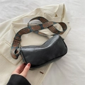 Schwarze Umhängetasche aus weichem Leder mit buntem breitem Schultergurt im Ethno-Stil - Schwarz