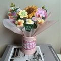 Handmade crochet bouquet with sunflowers and pink ceramic pot for Mother's Day gift - With Lights + Gift Bag + Greeting Card / One Sunflower + 3 Puff Flowers (Cute Teachers)