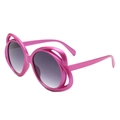 Occhiali da sole ovali rosa acceso con lenti sfumate grigie e design della montatura vuota - Rosso Rosa (C3)