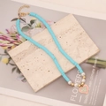 Dettaglio della collana di perle in pasta polimerica blu con pendente a cuore rosa - 2# Blu