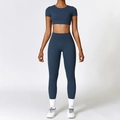 Ensemble de yoga sans couture bleu foncé pour femme avec crop top et leggings taille haute - S / Haut Et Bas / Bleu Marine