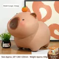 Tirelire Capybara marron avec orange sur la tête et boîte cadeau, hauteur 23,5 cm - Style A Grand Debout Orange Capybara