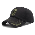 Schwarze Baumwoll-Baseballkappe mit gelber SPORTS-Stickerei in der Seitenansicht - Schwarz