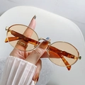 Retro-Oval-Sonnenbrille mit goldenem Metallrahmen und bernsteinfarbenen Gläsern für Streetwear - Goldener Rahmen Tee Gläser