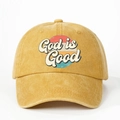 Gewassen mosterdkleurige katoenen honkbalpet met God Is Good retro grafische print - Eén maat / Geel