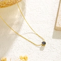 Minimalistische gouden ketting met een ronde zwarte zirkoonsteen in een klauwzetting - X1415 Solitaire Diamant Met Zes Pootjes Zwart