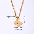 Collana a catena Figaro in acciaio al titanio dorato con ciondolo lettera W 60cm - Lettera W / Oro