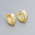 Elegant 925 sterling silver hoop earrings with a twisted croissant design in gold finish - 925 Silver / Gold