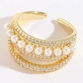 Anillo ajustable bañado en oro de 14K con perlas blancas y circonitas púrpuras - 1 Fila de Perlas y Zirconia / Dorado
