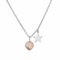 Nahaufnahme von silbernem Sternanhänger und rosa Naturstein an einer Edelstahlkette - 10mm / Stahl Rosa Zebra