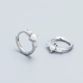 Aros clásicos de plata 925 con perlas naturales blancas y circonitas brillantes - Plata 925 / Oro Blanco