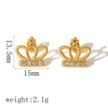 Detail view of 18k gold crown earrings with sparkling zircons and dimensions 13.5x15mm - Crown Stud Earrings (TE6613)