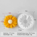 Sunflower silicone mold for resin with yellow daisy craft showing dimensions 7x7x1.7cm - Daisy Style (F219)