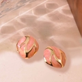 Orecchini a perno vintage in oro quadrati con smalto marmorizzato rosa salmone e luci - Rosa