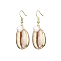 Detailed view of golden seashell earrings with natural shells and white pearls - Spotted Cone Style (YE-1057-C)