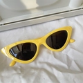Fashionable oversized cat-eye sunglasses with bright yellow frames and dark lenses - Triangle Yellow Frame Black Lens