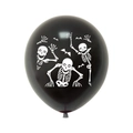 Detail eines schwarzen Latex-Ballons mit weißen tanzenden Skeletten und Fledermäusen - Schwarzes Ballonmuster