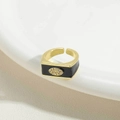 Goldener offener Ring mit schwarzem Emaille-Rechteck und Evil Eye Diamant-Detail - Schwarz