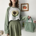Completo stile coreano da donna con top raglan verde avocado e gonna a pieghe a quadri - Piccolo / verde scuro