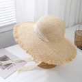 Chapeau de soleil en raphia avec ruban dentelle et larges bords effilés pour la plage - M (56-58cm) / Raphia Fin Uni