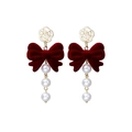 Vintage Ohrringe mit roter Samtschleife, drei Perlen und goldener Blumen-Stecker - E4710-12 Kamelie Bogen Perle Stil