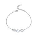 Elegante pulsera de plata S925 con nácar redondo y dijes de circonitas cúbicas pavé - Triple Colgante Madreperla Circonita / Pulsera