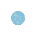Spilla smaltata Never Give Up con finitura azzurra e decorazione in metallo dorato - C2003 Never give up