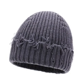 Bonnet en maille gris foncé avec design vieilli et bords effilochés style urbain - Gris clair