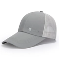 Graue atmungsaktive Mesh-Baseballkappe mit Sports-Stickerei und verlängertem Schirm - Verstellbar / Grau