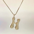 Silver balloon letter H necklace pendant with a polished finish and fine box chain - Letter H / Silver
