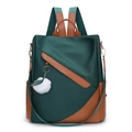 Sac à dos imperméable en nylon vert foncé avec cuir marron et breloque en fourrure blanche - Vert