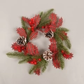 Weihnachtskranz mit Kiefernnadeln, roten Beeren, Zapfen und Schottenmuster-Blättern - Rot & Grün Kariert Mit Tannenzapfen / 30cm