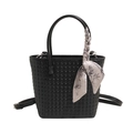 Schwarze gewebte Beuteltasche mit elegantem Seidenschal und abnehmbarem Gurt - Schwarz