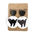 Halloween-Ohrhänger-Set mit schwarzer Katzen-Silhouette und glitzernden Oberteilen - Schwarze Katze
