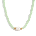 Collier chic en perles de cristal vert menthe avec une perle d'eau douce blanche centrale - Style Jade Vert Clair
