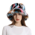 Cappello bucket in ecopelliccia colorata con peluche blu e rosa per l'inverno - Patchwork Multicolore-4