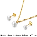 Goldenes Set aus Halskette und Ohrsteckern mit 10mm weißen Perlen und Abmessungen - Gold 10mm Anhänger 8mm Ohrringe Set (KS115062-Z)