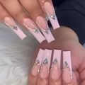 Extra lange lichtroze French press-on nagels met fonkelende steentjes en luxe afwerking - Lichtroze Strass Lijm Stijl (SGCY-465)