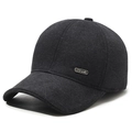 Gorra de béisbol de invierno gris oscuro para hombre con forro polar y placa de metal - Ajustable / Gris