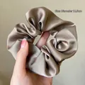 Chouchou géant en satin champagne avec bordure en dentelle diamètre 12,5cm - Chouchou Satin Mocha