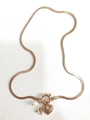 Collier maille serpent dorée avec pendentifs cœur, perle et éventail et fermoir anneau - Lettre A
