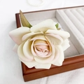 Pinza per capelli a rosa in seta beige con bordi rosa e dettaglio foglia realistico - Rosa Champagne 9cm